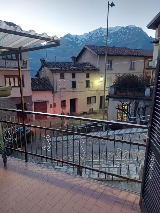 Foresteria Lombarda Da Giovanna بارزيو المظهر الخارجي الصورة